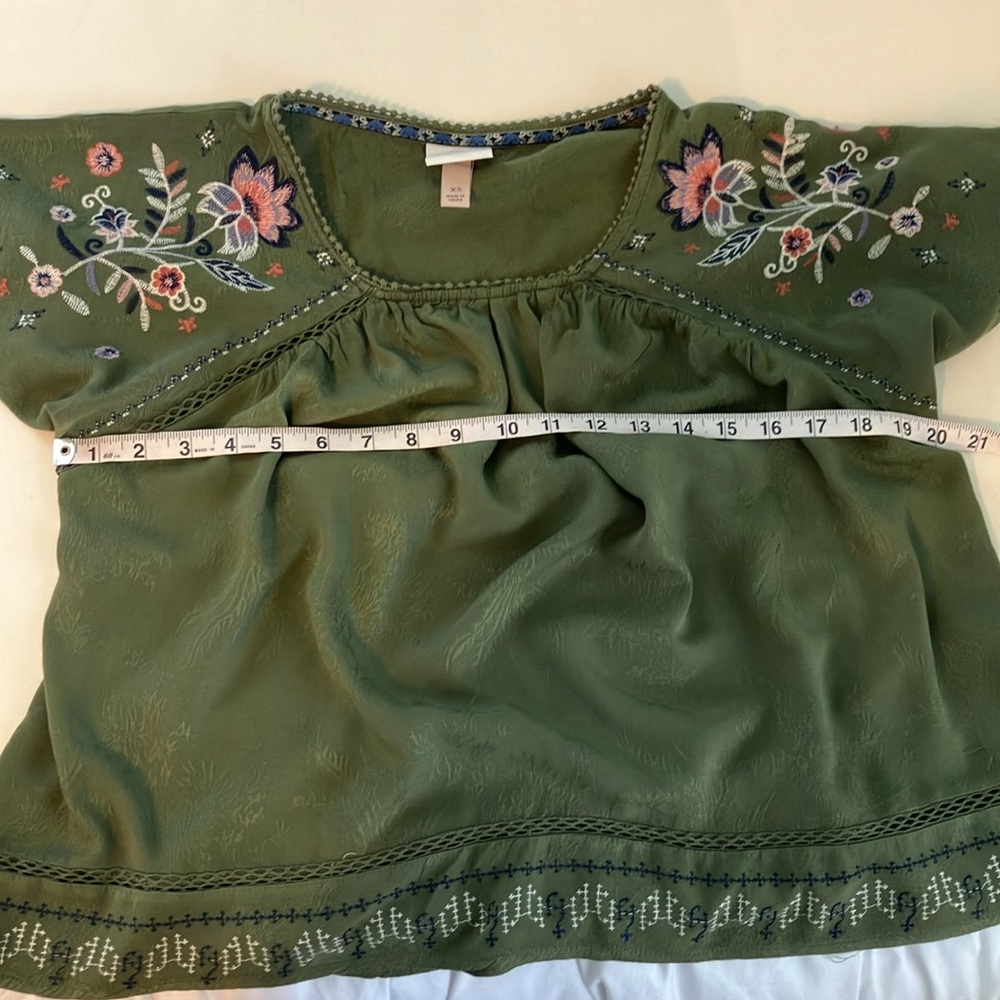 Knox Rose Embroidered boho Olive Green Women's Top - Picture 9 of 12